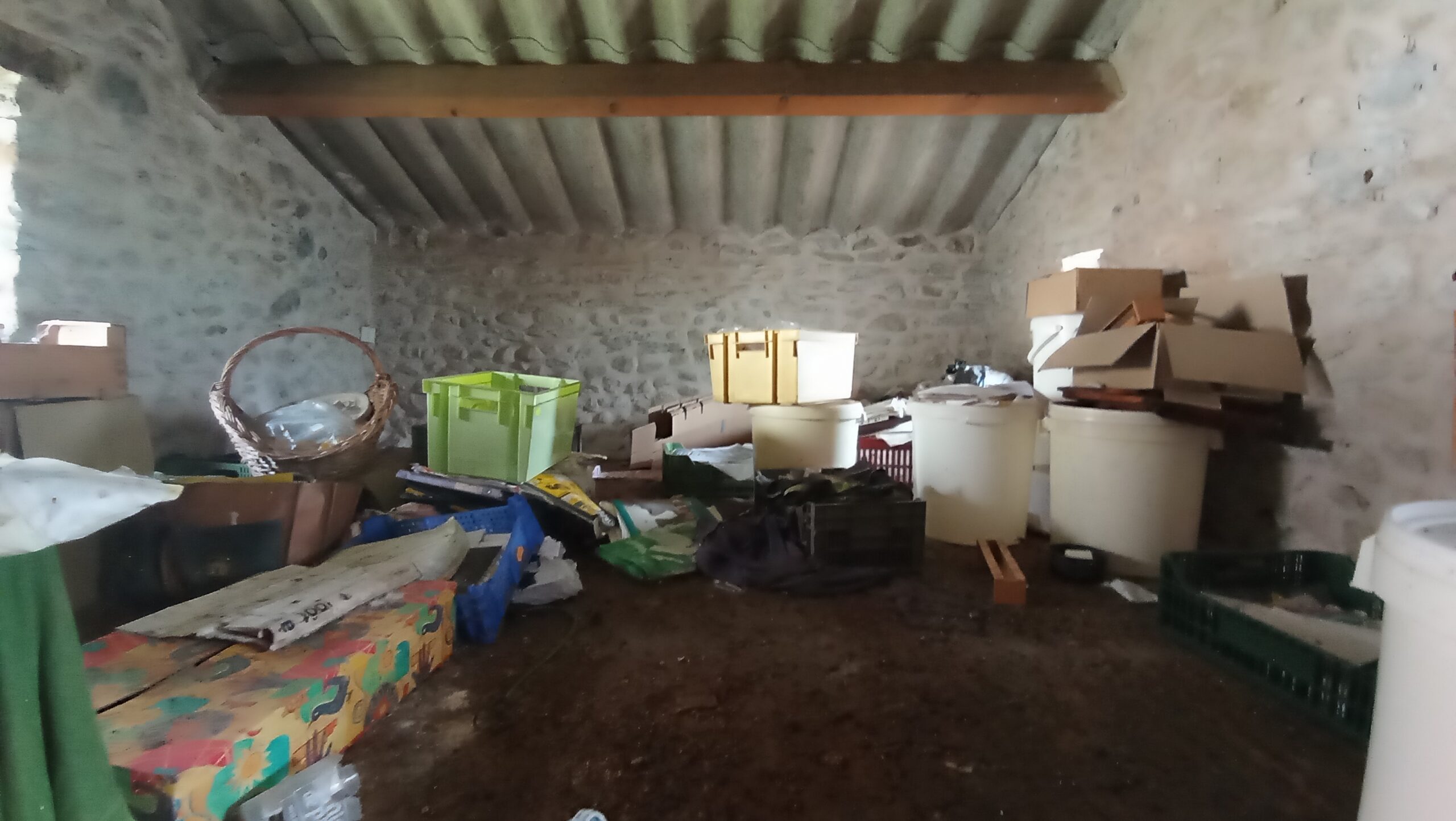 Débarras maison gratuit : comment vider une maison sans payer