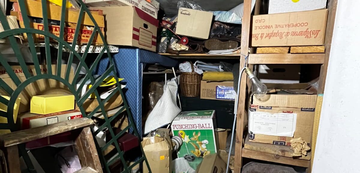 Débarras à Nîmes (Gard) – Présentation de la page Facebook d’une société de débarras (secteur Calmette)